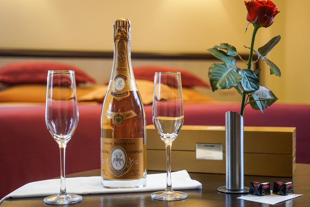 Park-Hotel Golosievo Kiev Ngoại thất bức ảnh