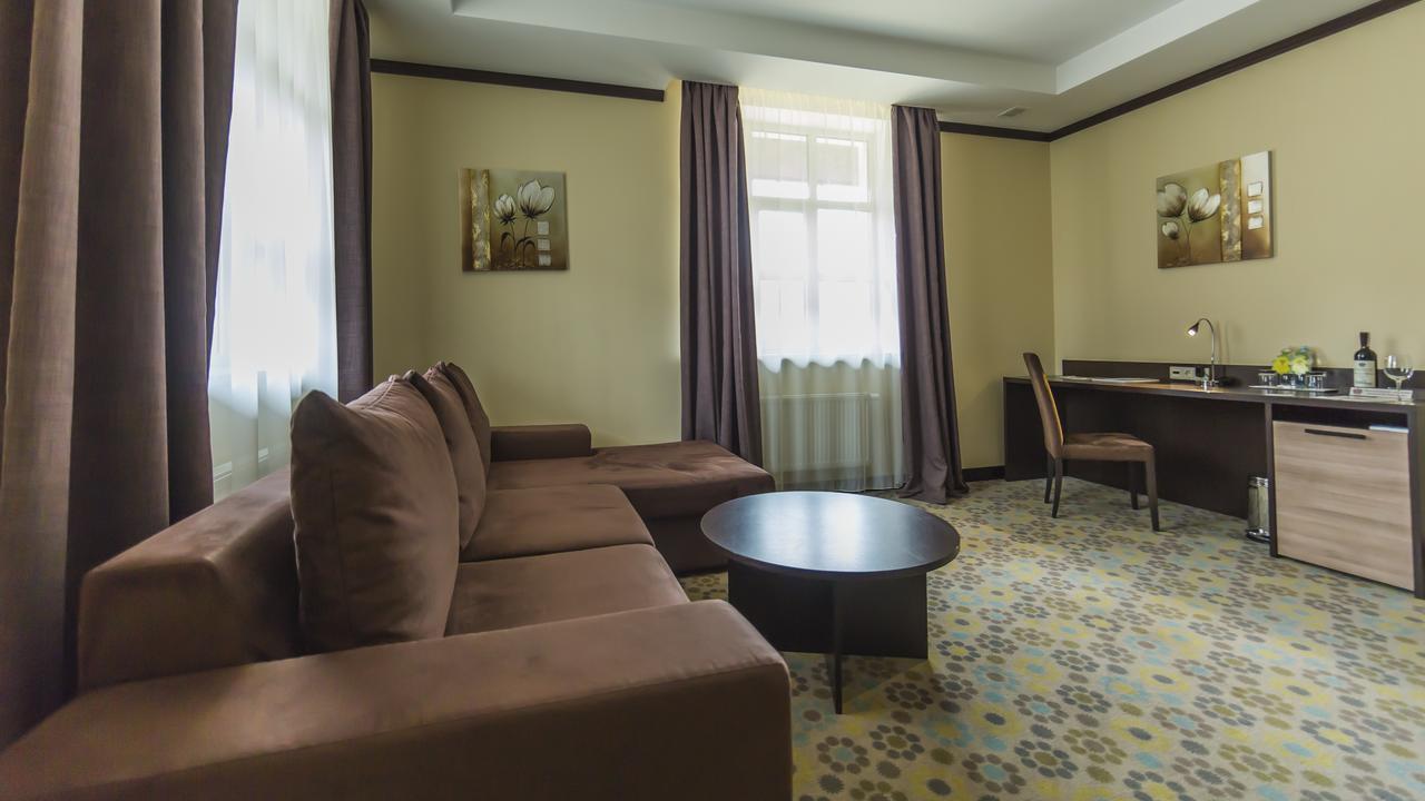 Park-Hotel Golosievo Kiev Ngoại thất bức ảnh