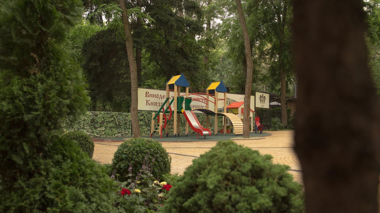Park-Hotel Golosievo Kiev Ngoại thất bức ảnh