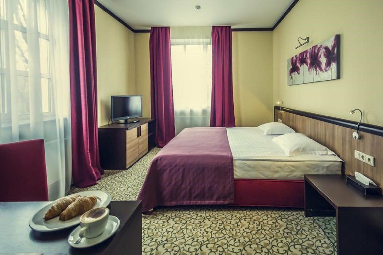 Park-Hotel Golosievo Kiev Ngoại thất bức ảnh