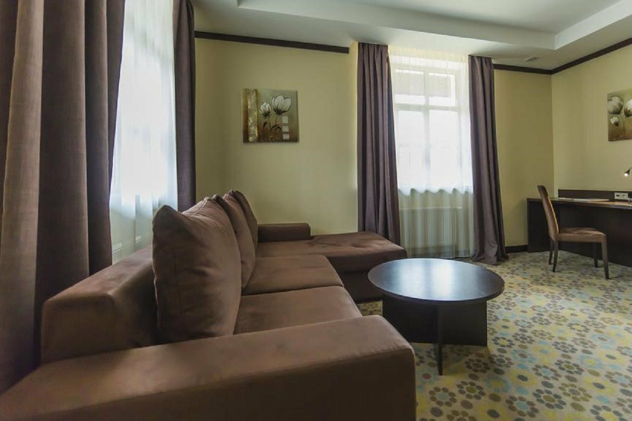 Park-Hotel Golosievo Kiev Ngoại thất bức ảnh